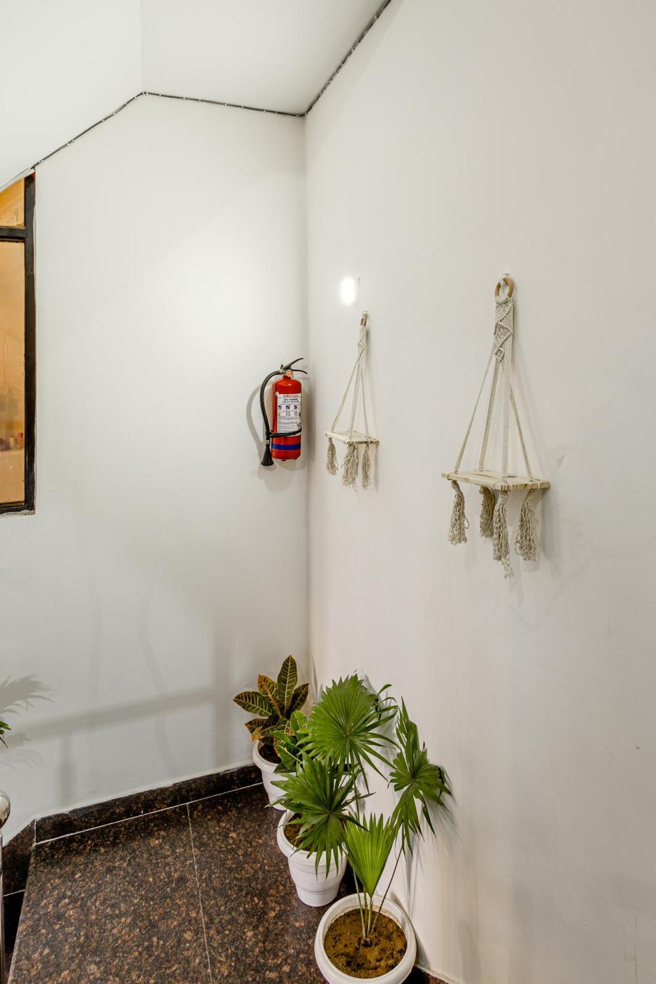 Lime Tree Service Apartment Golf Course Road, 古尔冈 外观 照片