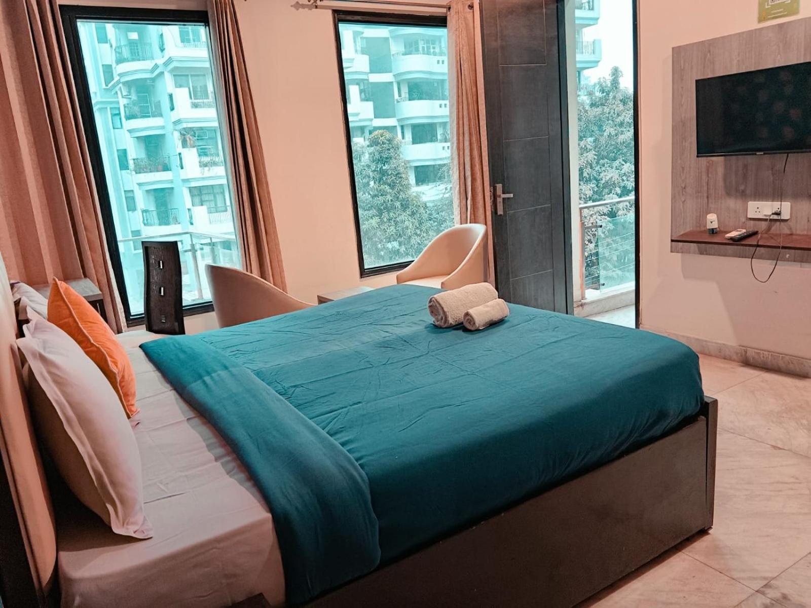 Lime Tree Service Apartment Golf Course Road, 古尔冈 外观 照片