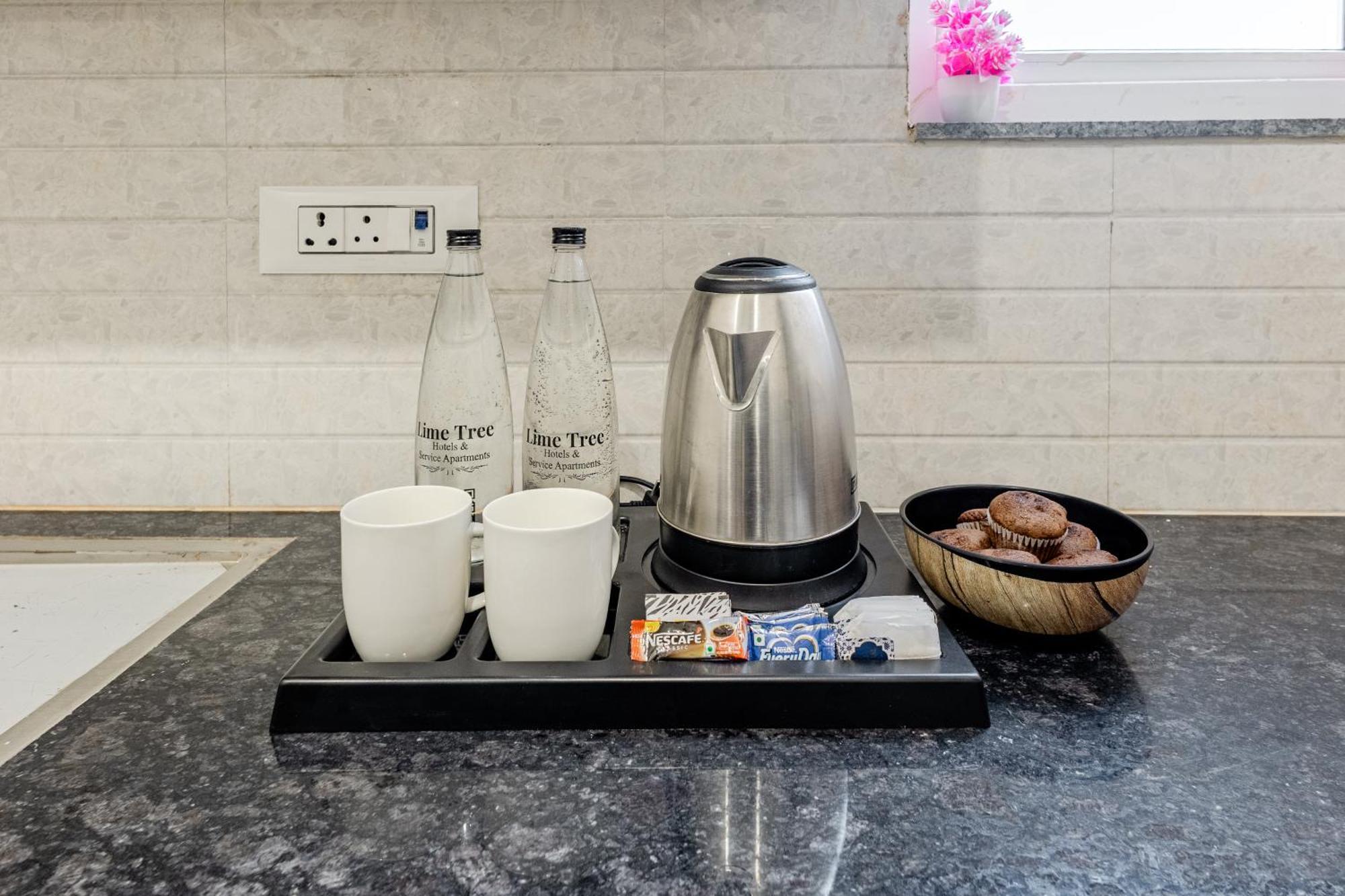 Lime Tree Service Apartment Golf Course Road, 古尔冈 外观 照片